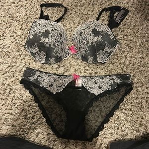 34C Victoria’s Secret set